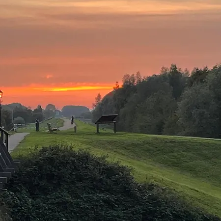 De Kruidenpoort Bed & Breakfast Woudrichem
